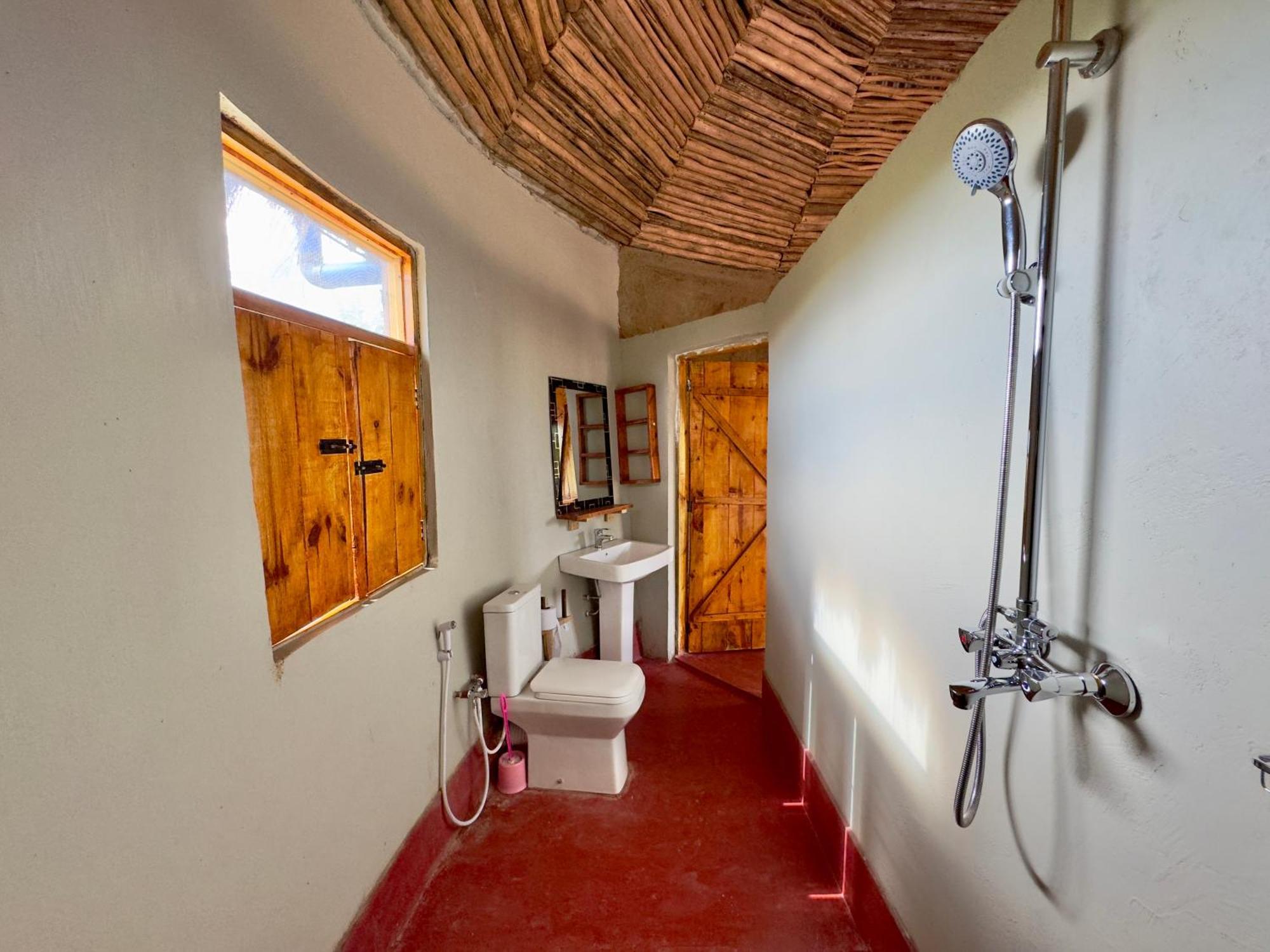 Maasai Eco Boma & Lodge - Experience Maasai Culture Makuyuni Bagian luar foto