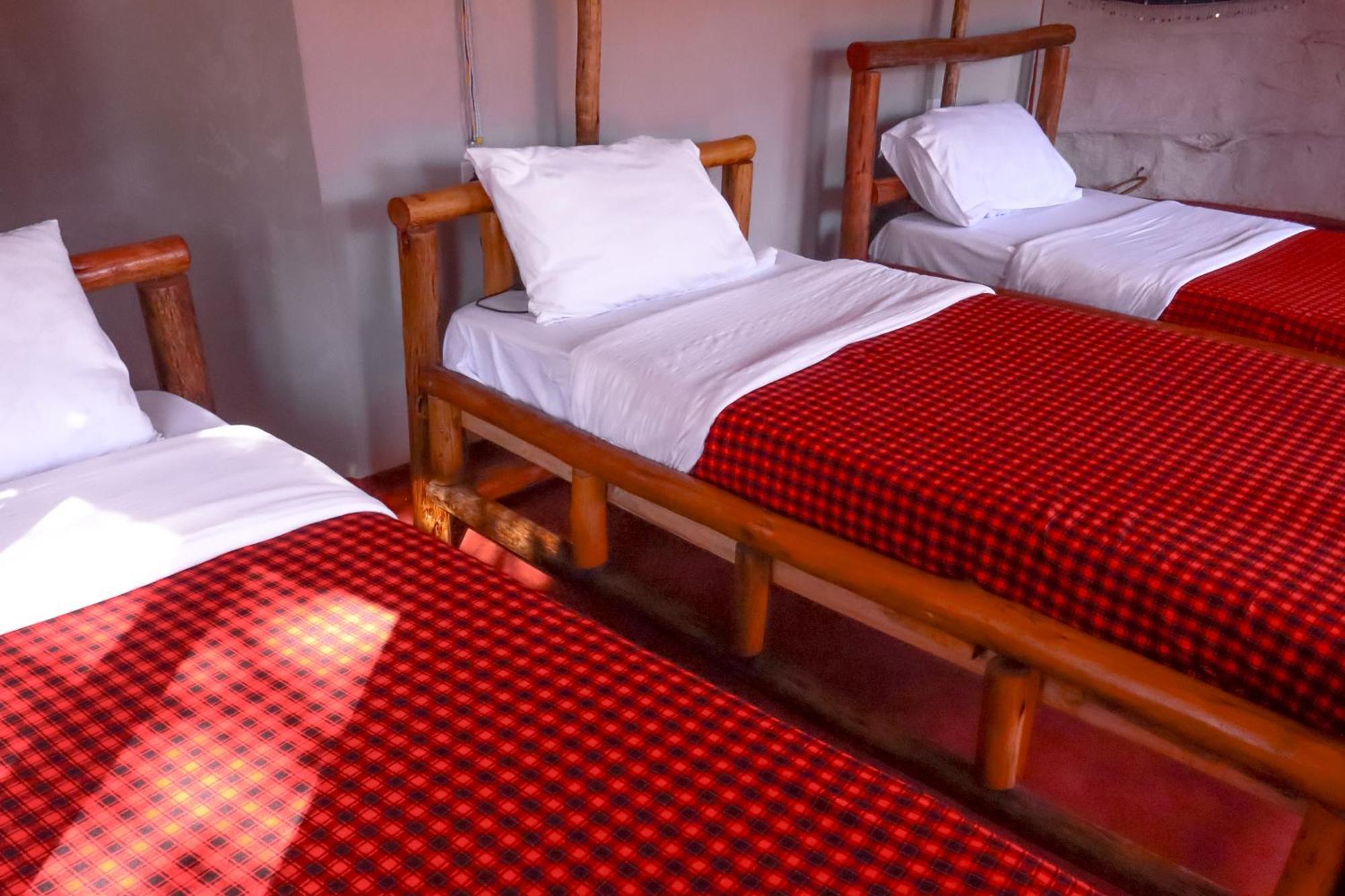 Maasai Eco Boma & Lodge - Experience Maasai Culture Makuyuni Bagian luar foto