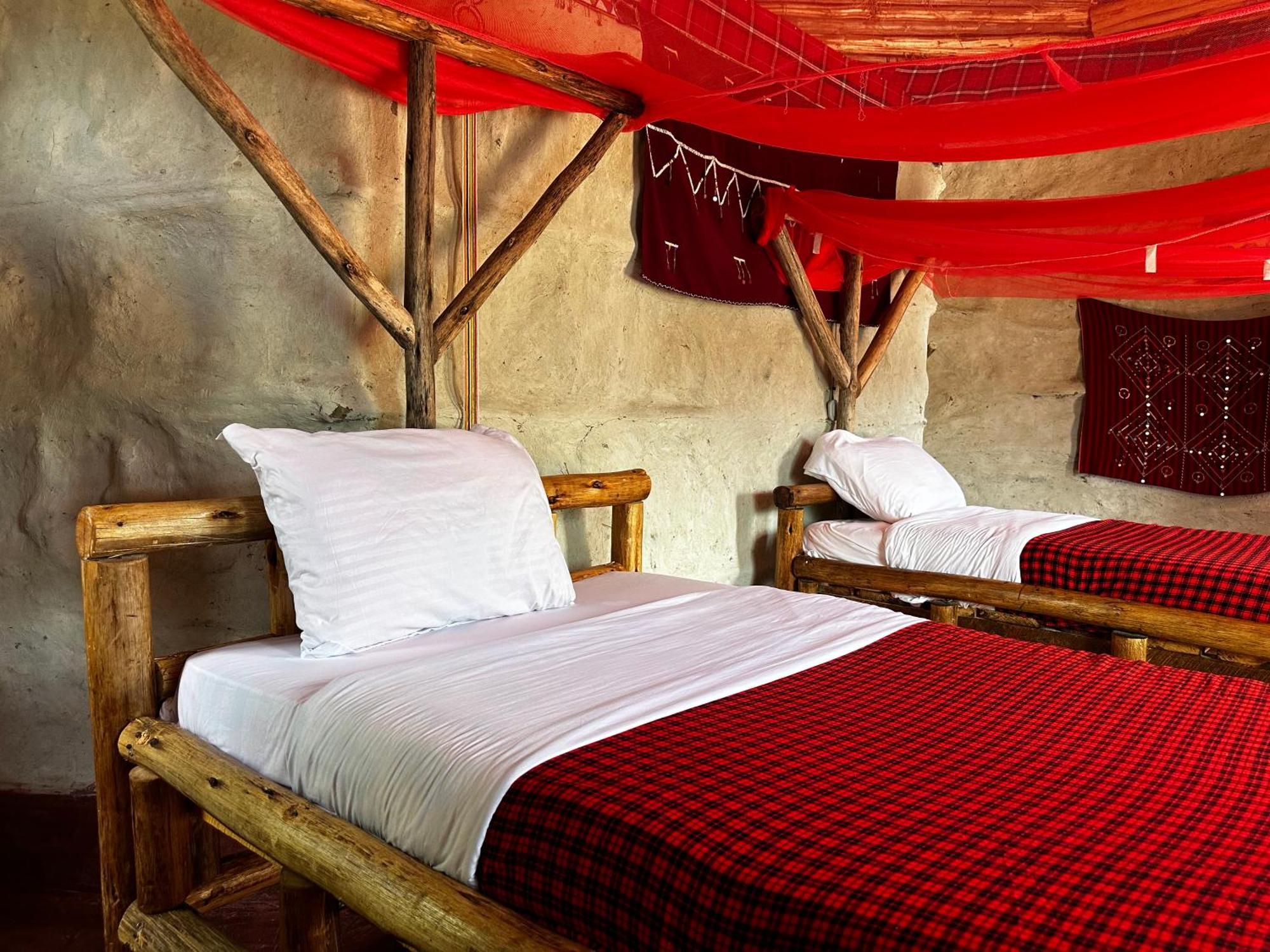 Maasai Eco Boma & Lodge - Experience Maasai Culture Makuyuni Bagian luar foto