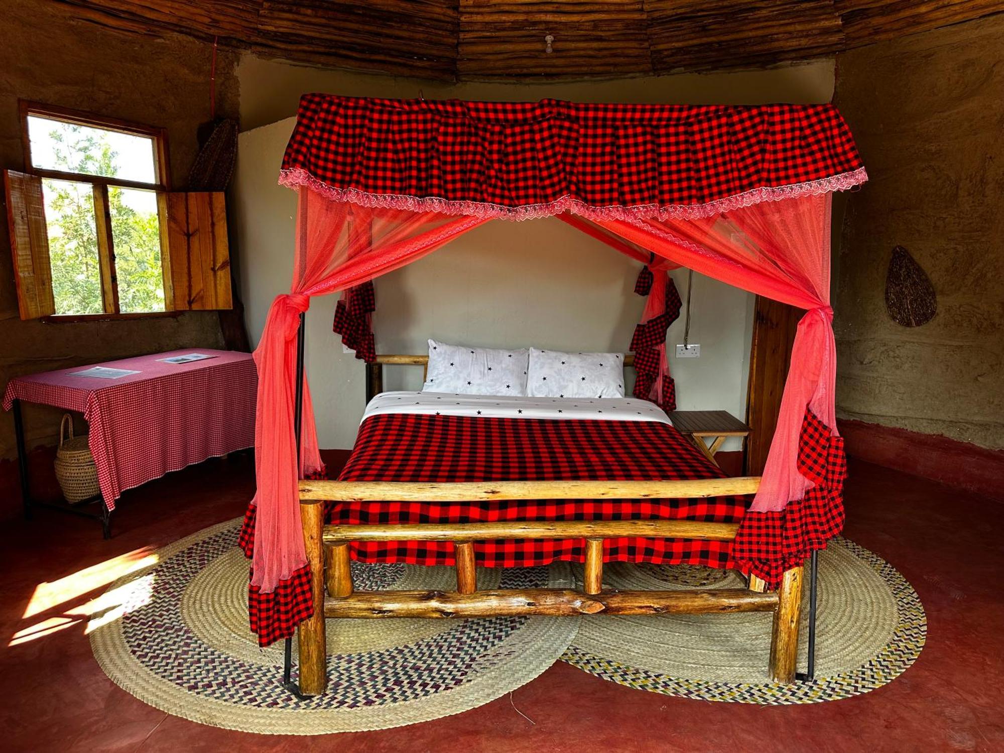 Maasai Eco Boma & Lodge - Experience Maasai Culture Makuyuni Bagian luar foto