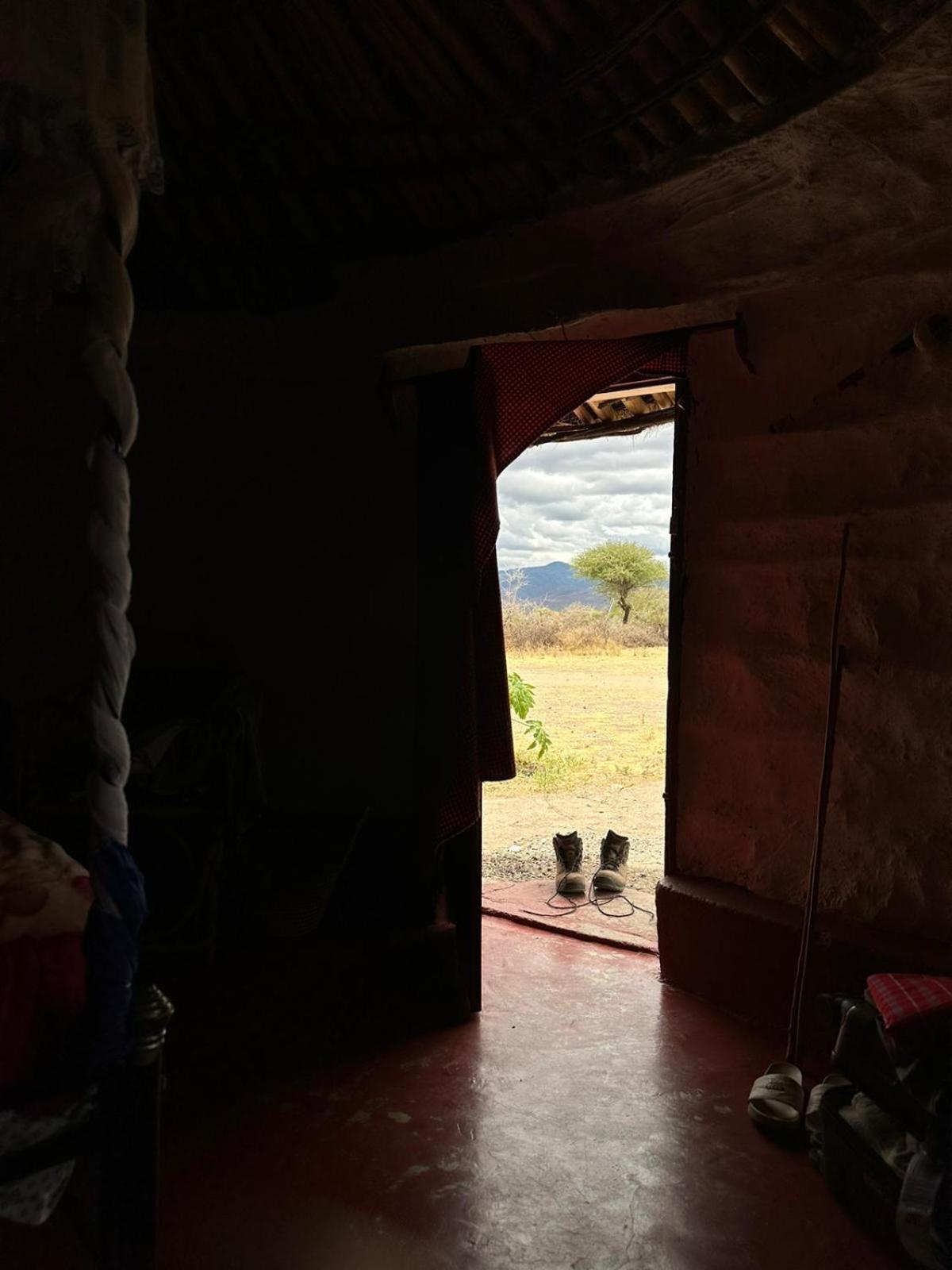 Maasai Eco Boma & Lodge - Experience Maasai Culture Makuyuni Bagian luar foto