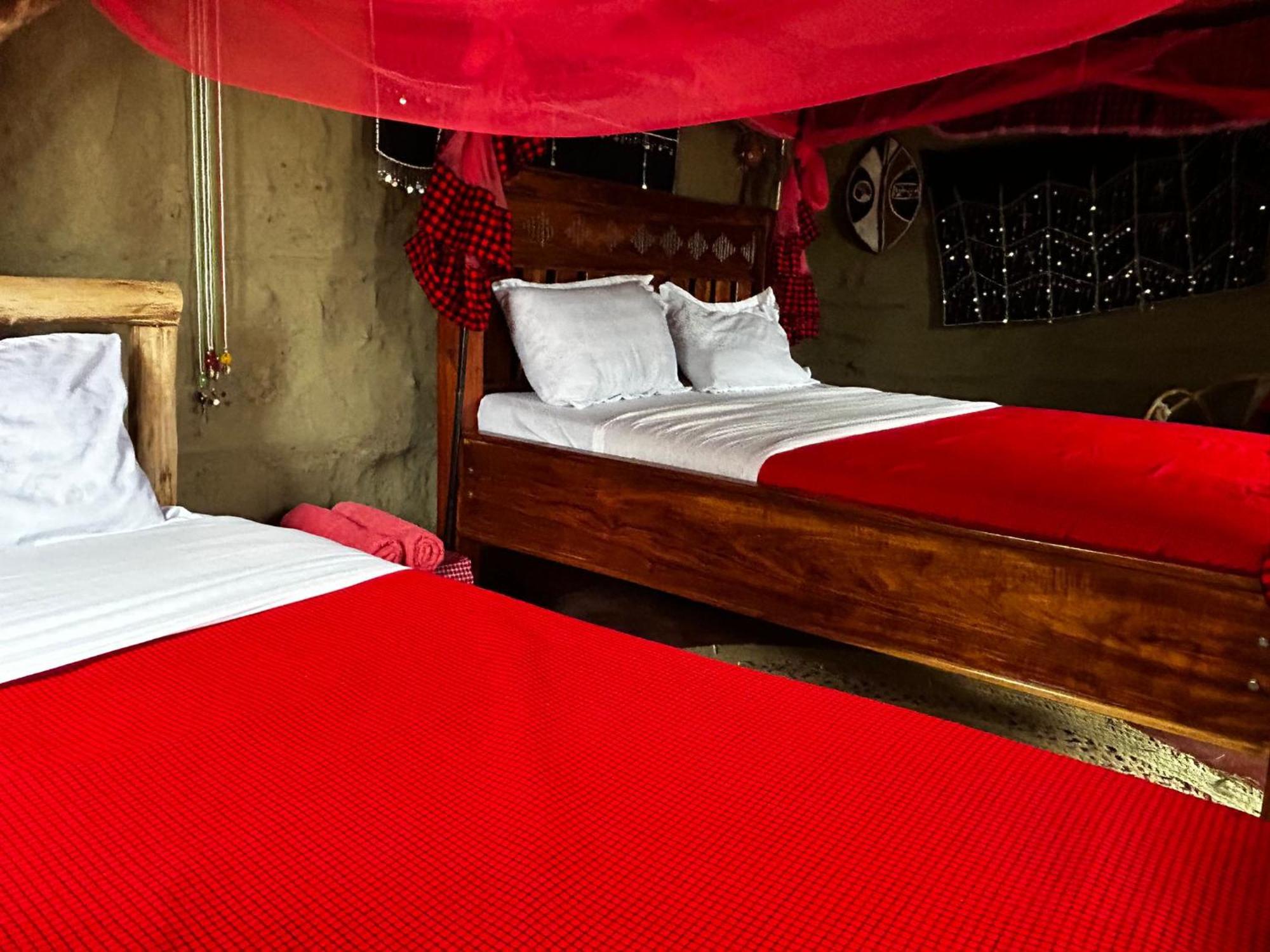 Maasai Eco Boma & Lodge - Experience Maasai Culture Makuyuni Bagian luar foto